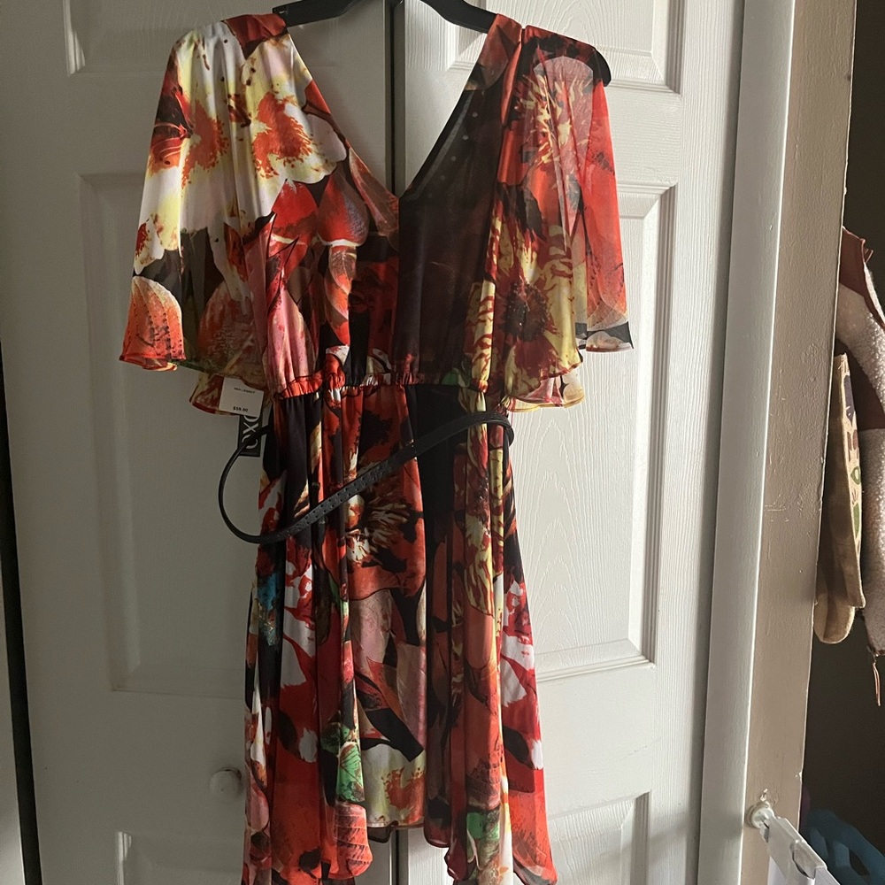 XOXO Floral Dress with Belt - Picture 9 of 10